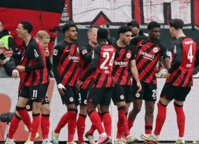 包含法兰克福发布备战花絮，冲刺阶段完成体检，欧篮联任务艰巨，阵容厚度经受考验的词条