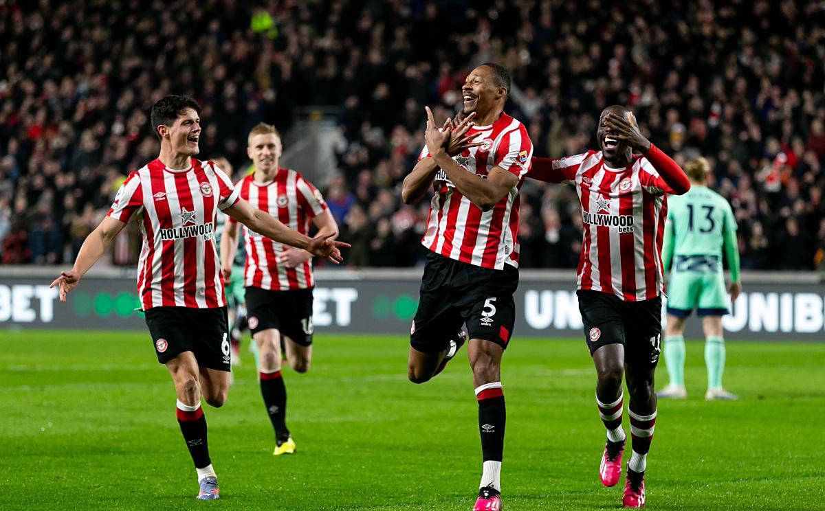 包含法兰克福发布备战花絮，冲刺阶段完成体检，欧篮联任务艰巨，阵容厚度经受考验的词条